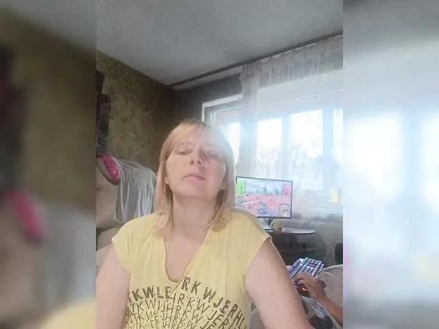 Watch naked slut FireGella FireGella from BongaCams