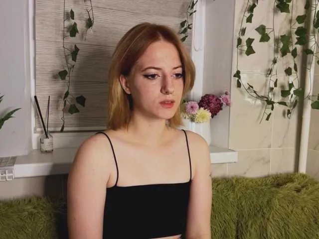 -LisaMeow- from BongaCams