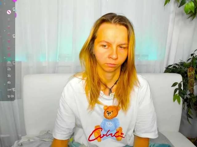 Slutty Beellami wants you to fuck her body now Beellami from BongaCams