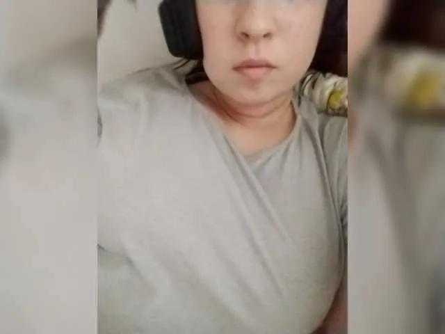 Cute Blue-moonlight wants you to fuck her body now blue-moonlight from BongaCams