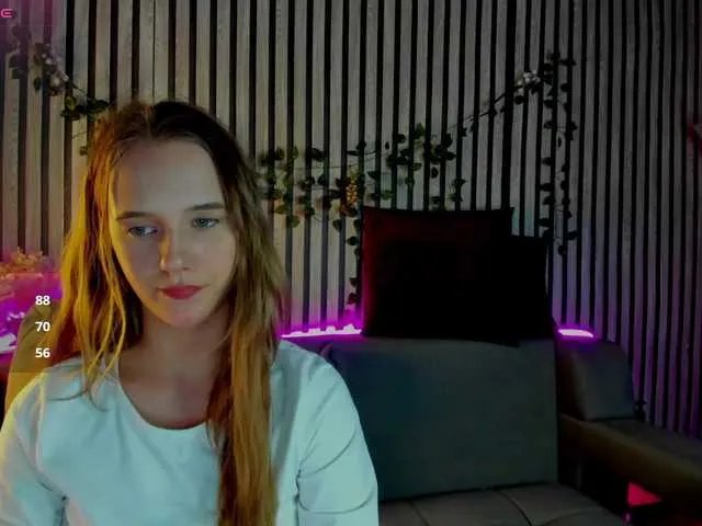 Casey-Sweeet from BongaCams