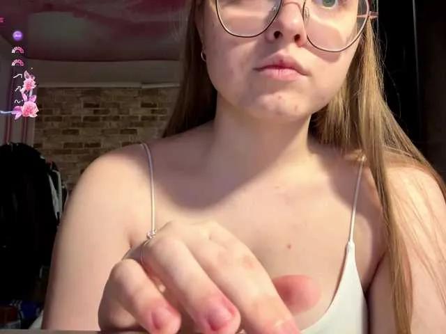 CelinaMacguire from BongaCams