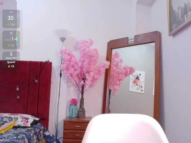 cutielittleebonyy from BongaCams