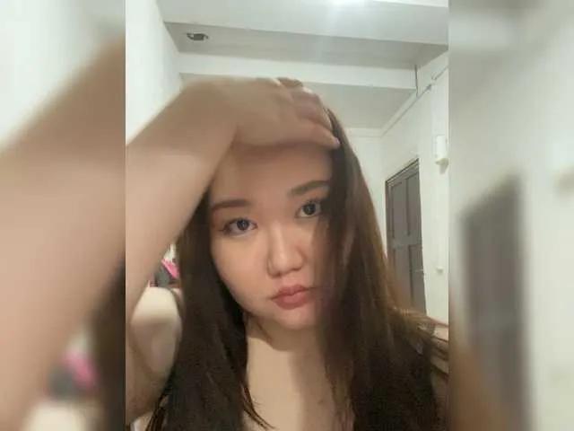 DebbieLu from BongaCams