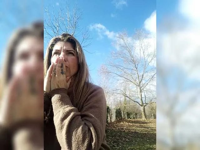 Dreamlove20 from BongaCams