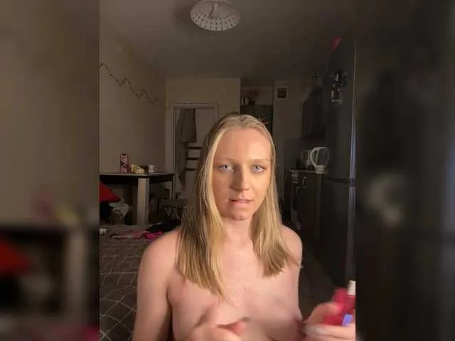 Explore BongaCams's HotWillow HotWillow from BongaCams