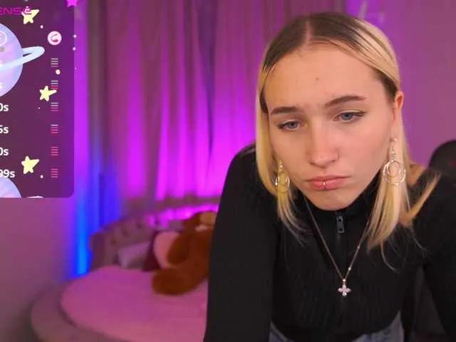 Watch BongaCams's LilElfie LilElfie from BongaCams