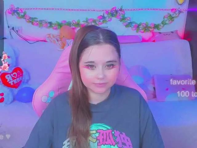 LittleKitsune from BongaCams