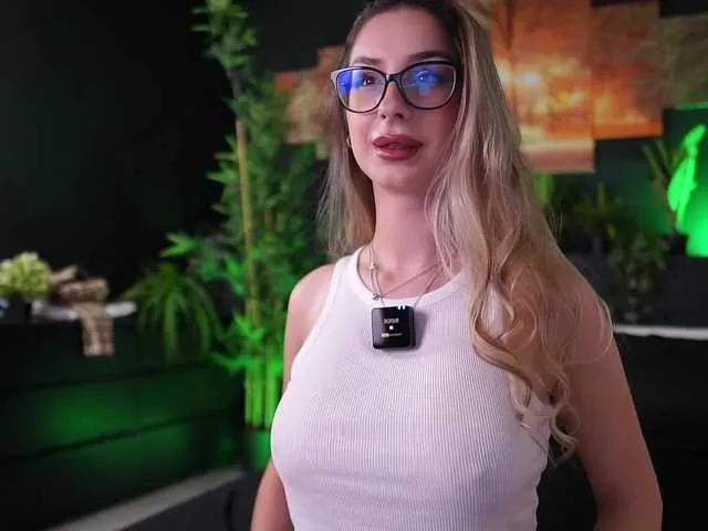 Try MaddieBryggs, she wants to masturbate for you MaddieBryggs from BongaCams