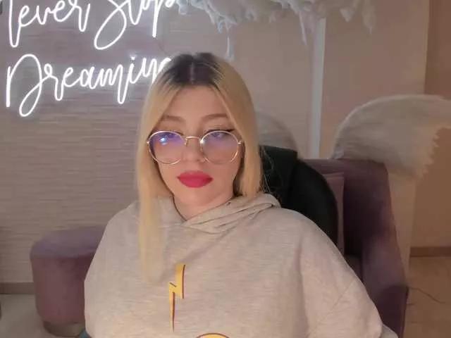 Explore BongaCams's MadisonKane MadisonKane from BongaCams