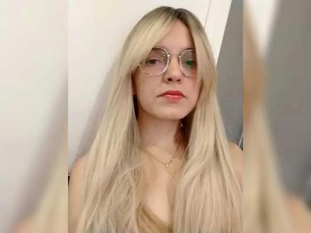Naked Meri1006 from BongaCams Meri1006 from BongaCams