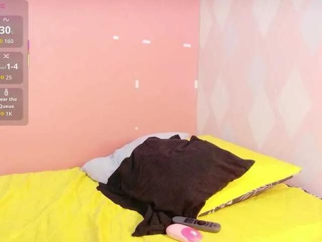 Naked Miss-Ortiz wants you to fuck her body now miss-Ortiz from BongaCams