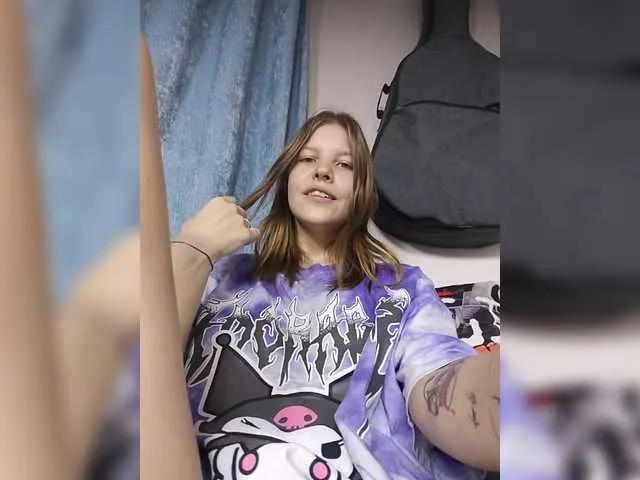 SquirtWave from BongaCams