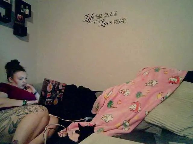 Watch Themoxologistwink, she wants to masturbate for you Themoxologistwink from BongaCams