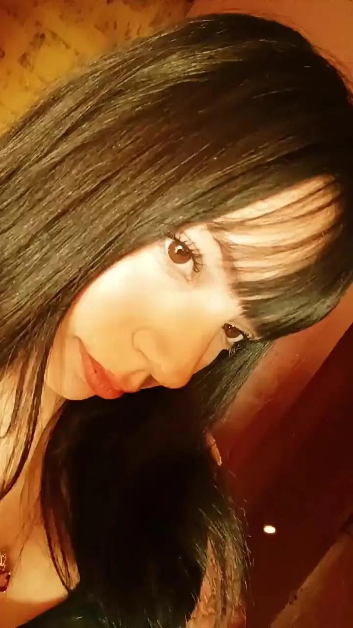 Discover _Cleo, she wants to masturbate for you _Cleo from Cam4