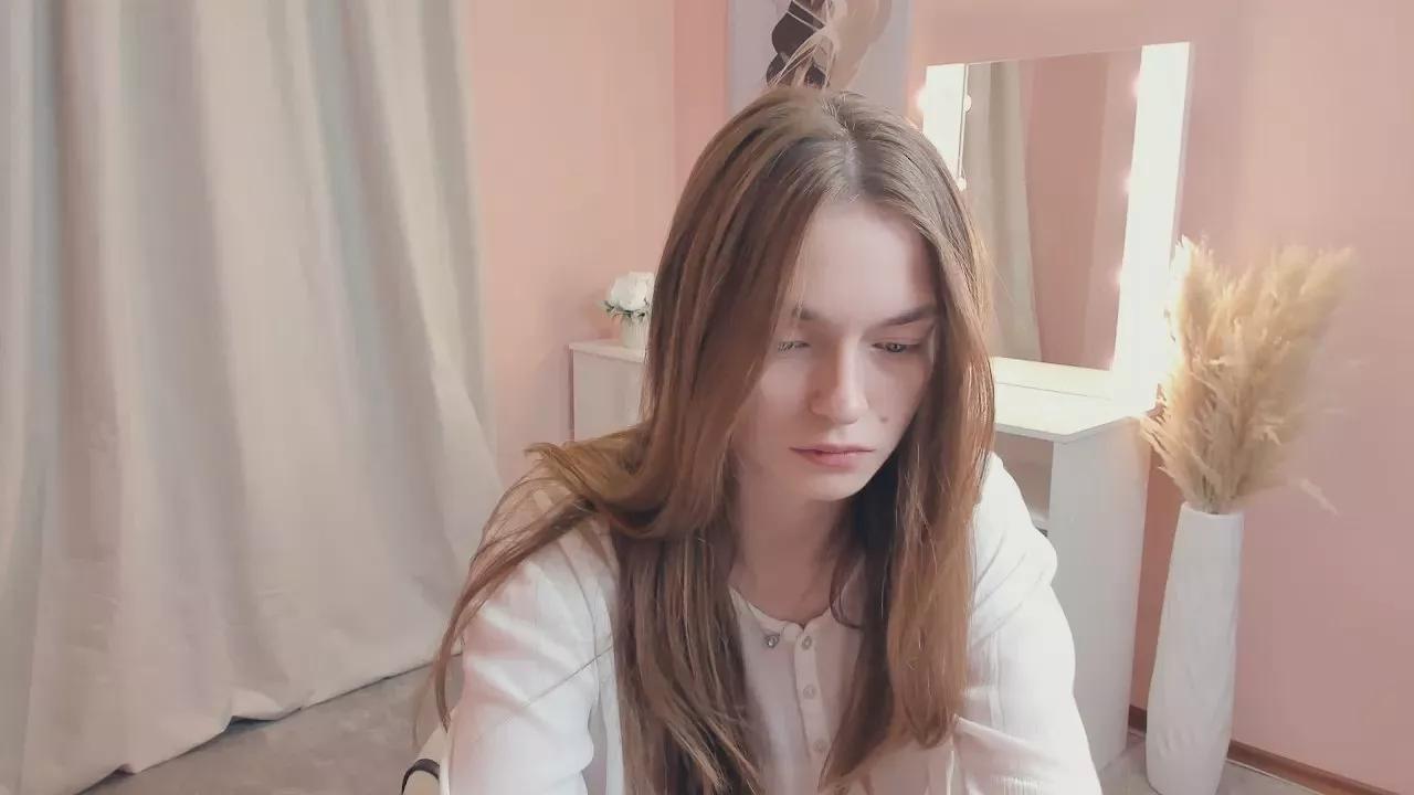 Slutty AccaCritchlow wants you to fuck her body now AccaCritchlow from Cam4