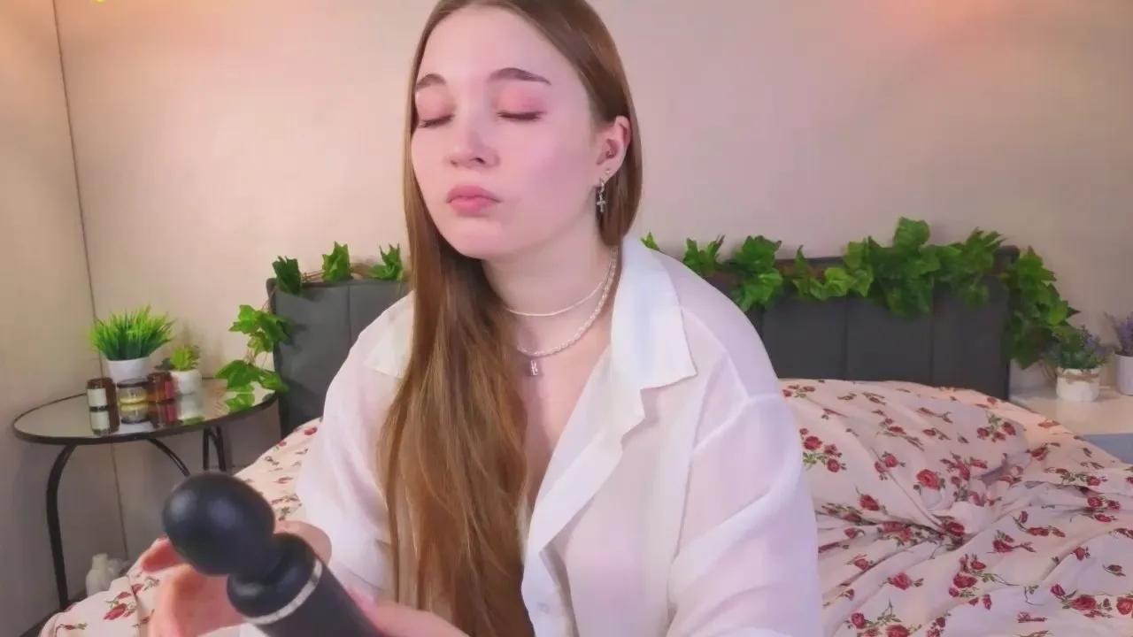 Masturbate to Cam4's AlodieFitt AlodieFitt from Cam4