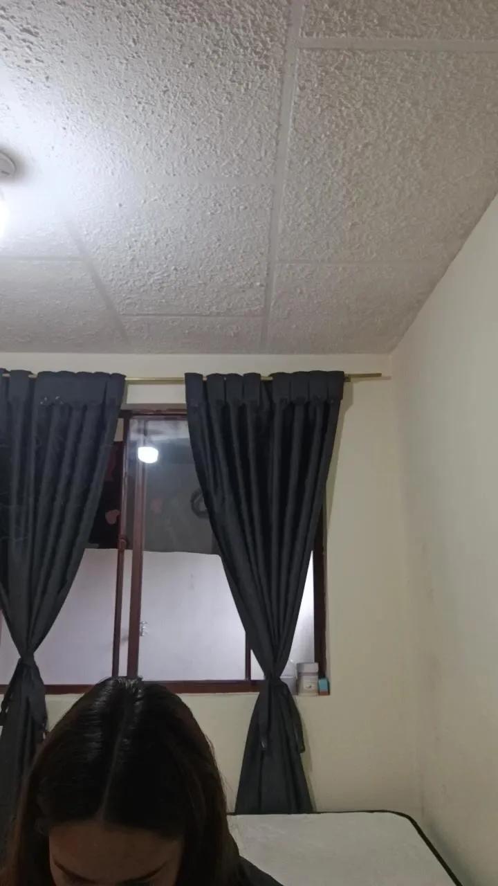 Explore Anais_M, she wants to masturbate for you Anais_M from Cam4