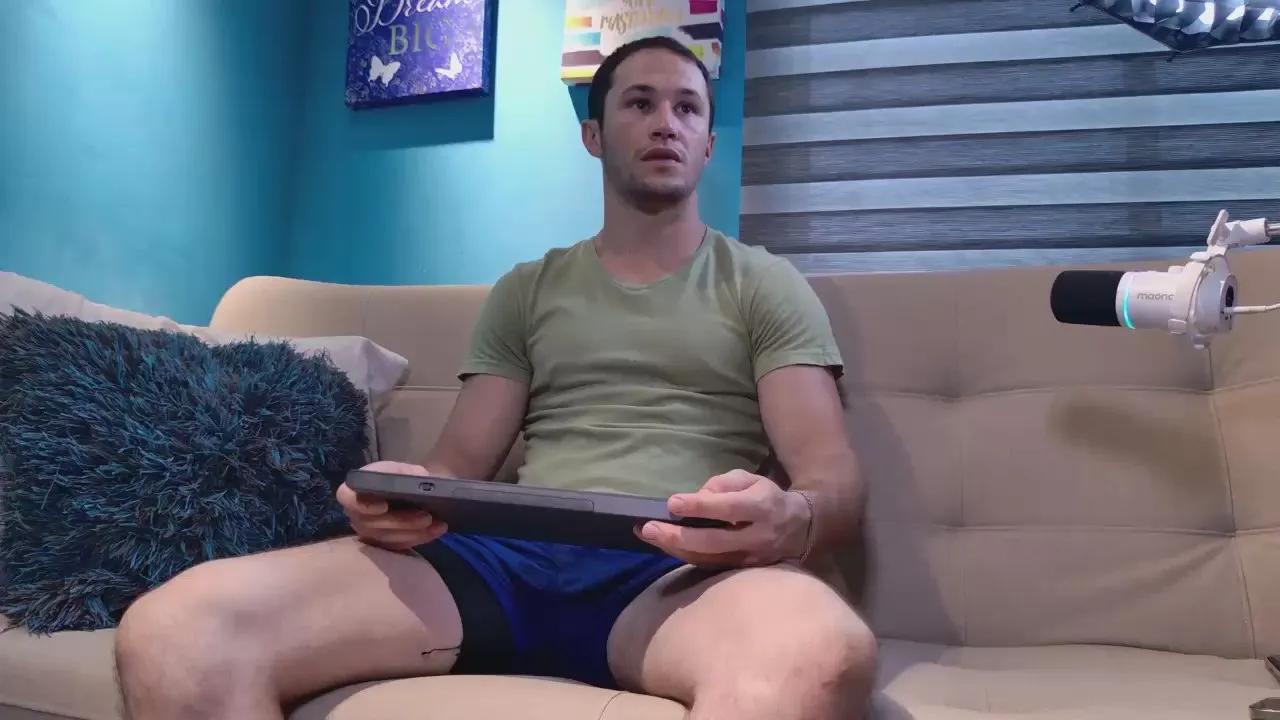 Try 28 years old Axelfairchaild from Cam4 Axelfairchaild from Cam4