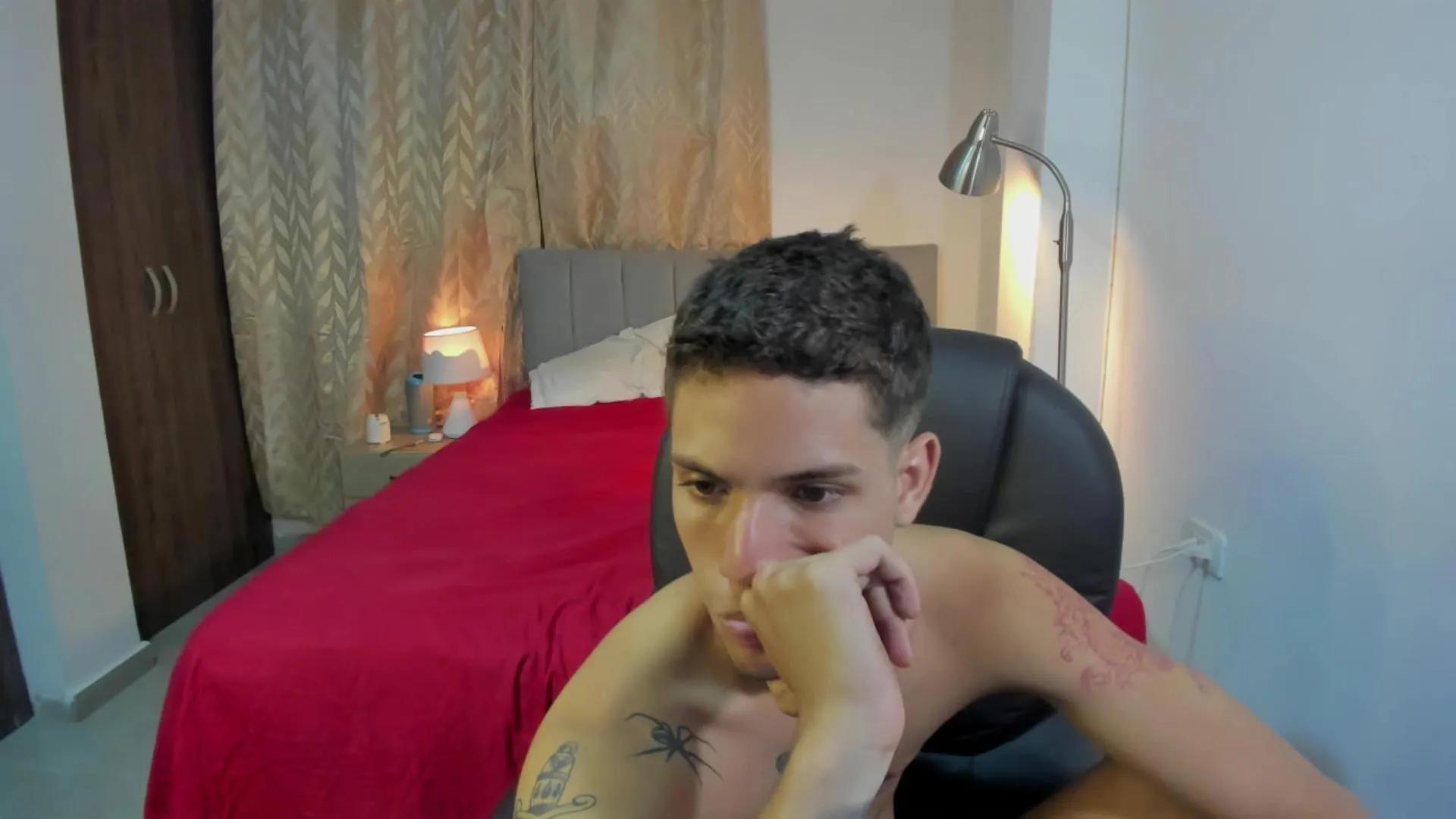 Slutty boss_master77 from Cam4 boss_master77 from Cam4