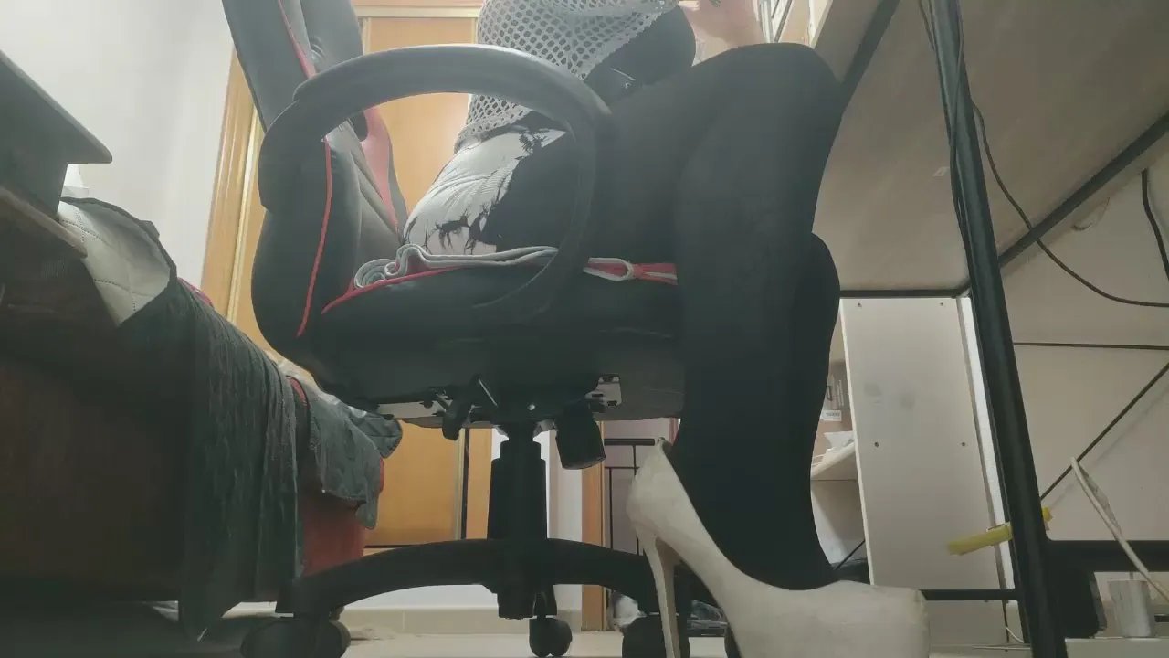 Offline ChloeTvFem on Cam4