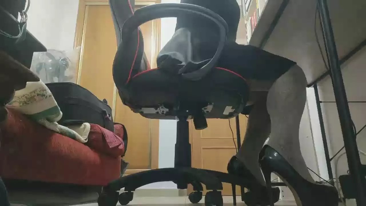 Offline ChloeTvFem on Cam4