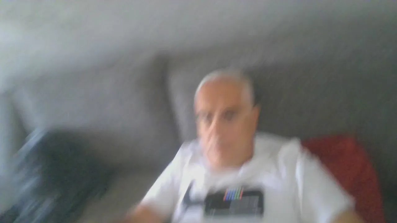 cuccioloneit on Cam4 