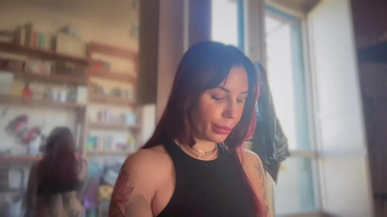 Dancing_w_Vale from Cam4