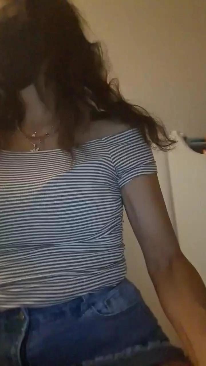 Watch Dayana2022, she wants to masturbate for you Dayana2022 from Cam4