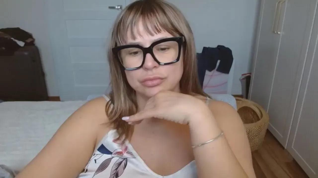 Try Cam4's Diana_goddess diana_goddess from Cam4