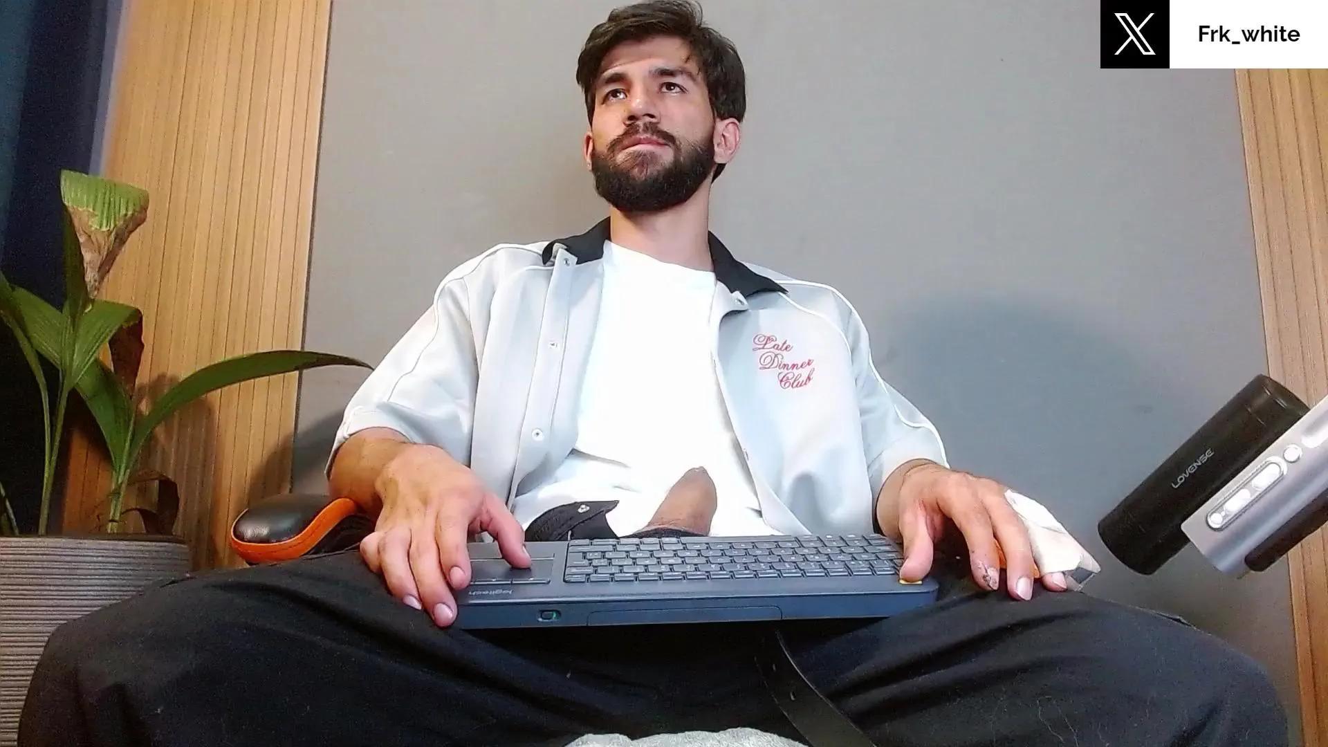 Try 26 years old Francockxl from Cam4 Francockxl from Cam4