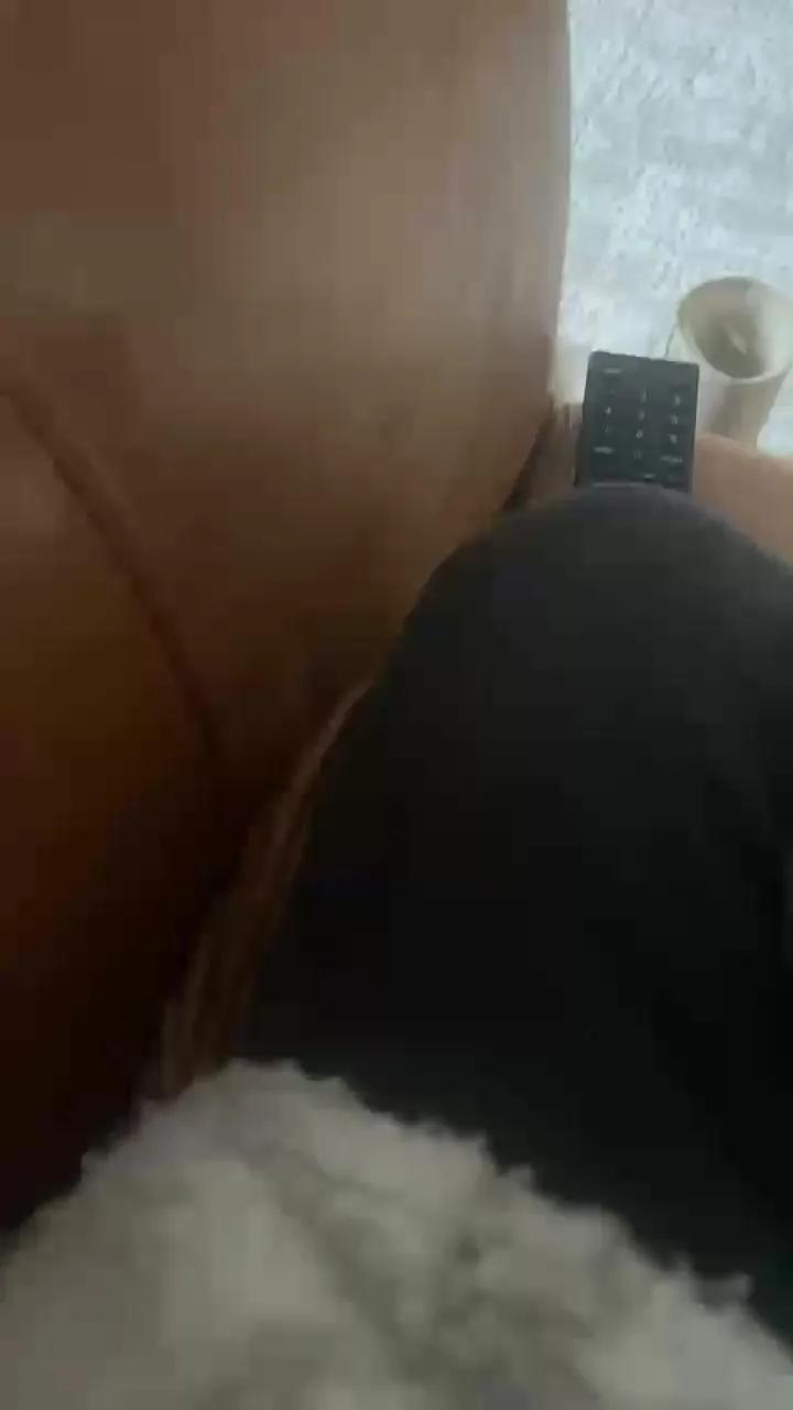 Masturbate to 37 years old HottyJC from Cam4 HottyJC from Cam4