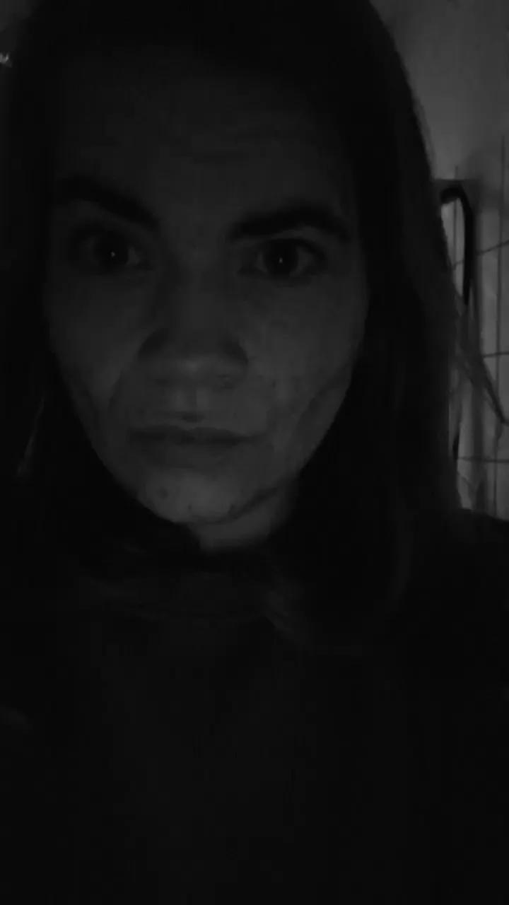 Explore naked model LadyCherry29 LadyCherry29 from Cam4