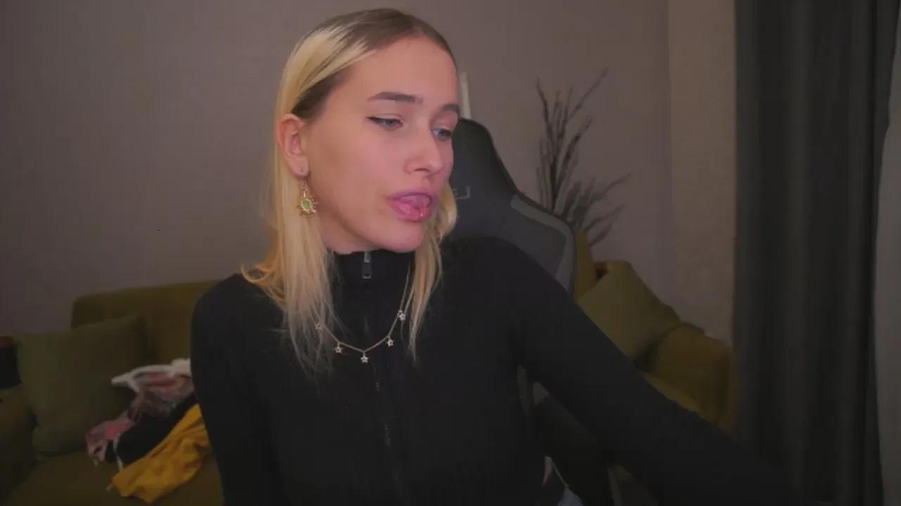 Cam4 LiliElfie LiliElfie from Cam4