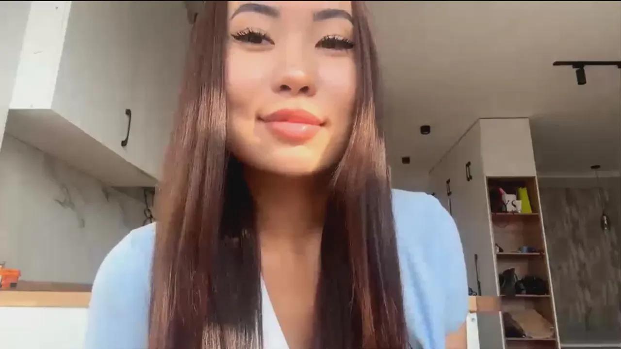 Try Cam4's MitziBoggs MitziBoggs from Cam4