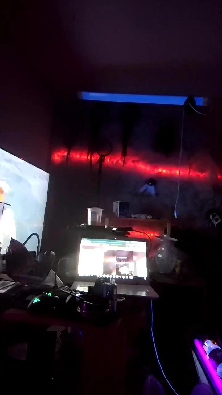 Sexy Physicssexpert wants you to fuck his body now physicssexpert from Cam4