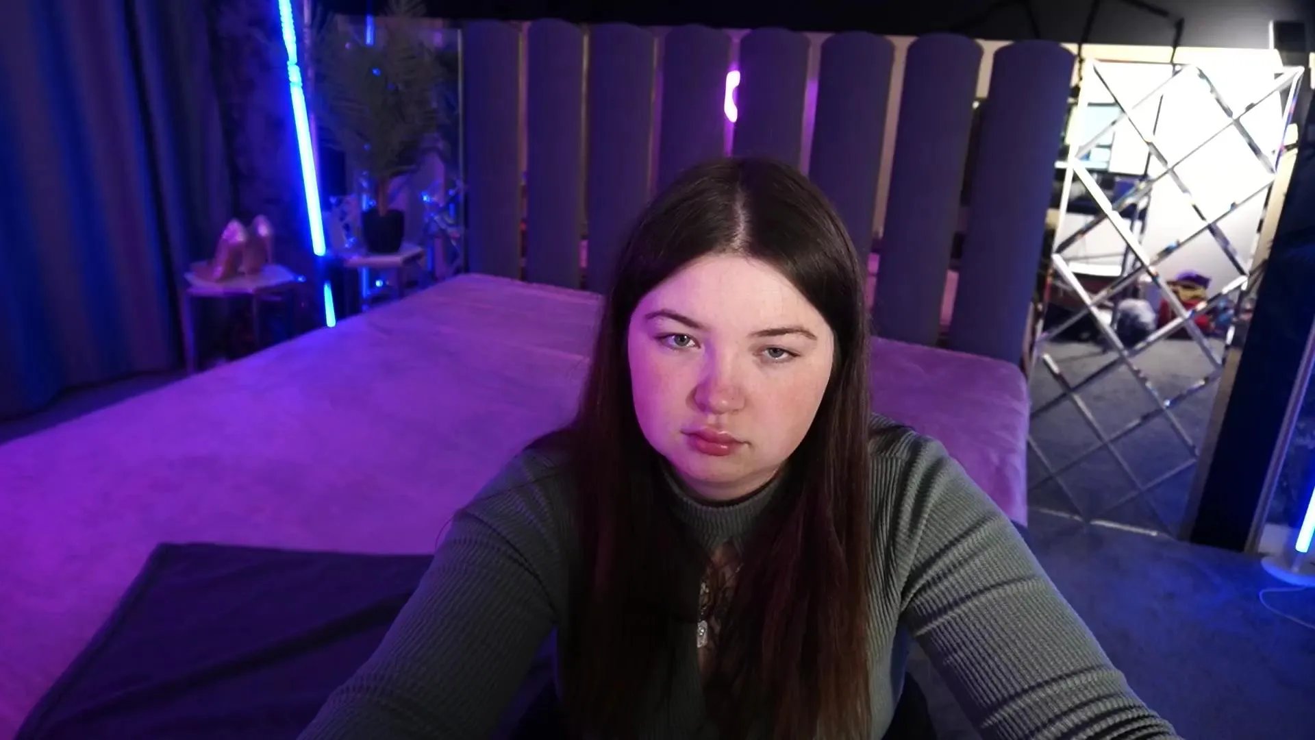 RoseMonroee from Cam4