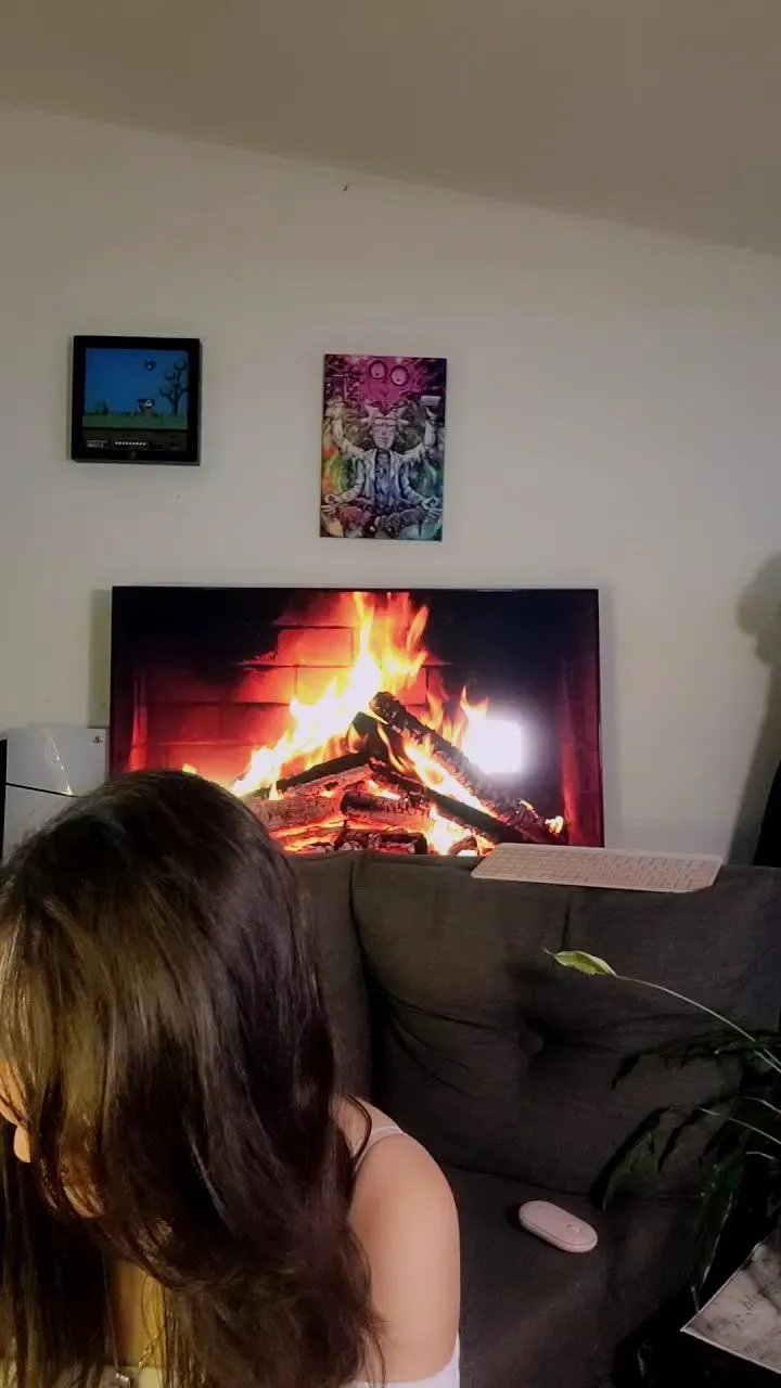 Roxannepiggy from Cam4