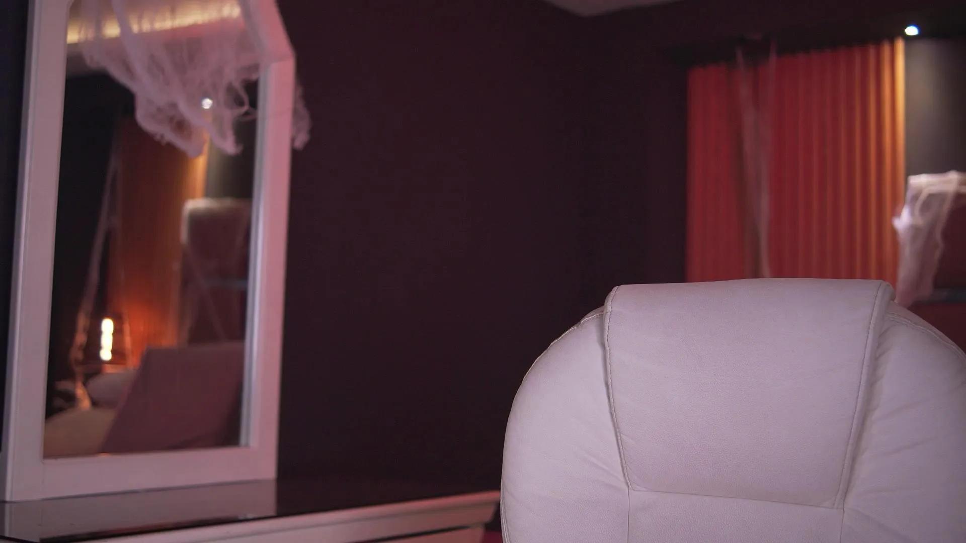 Cute Saracollins1 from Cam4 Saracollins1 from Cam4