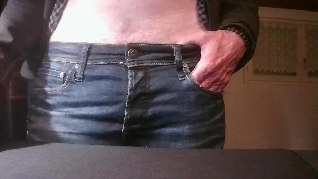 Discover Cam4's SpeedSail SpeedSail from Cam4