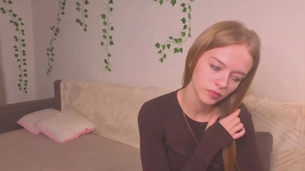 Try Cam4's WandaFitt WandaFitt from Cam4