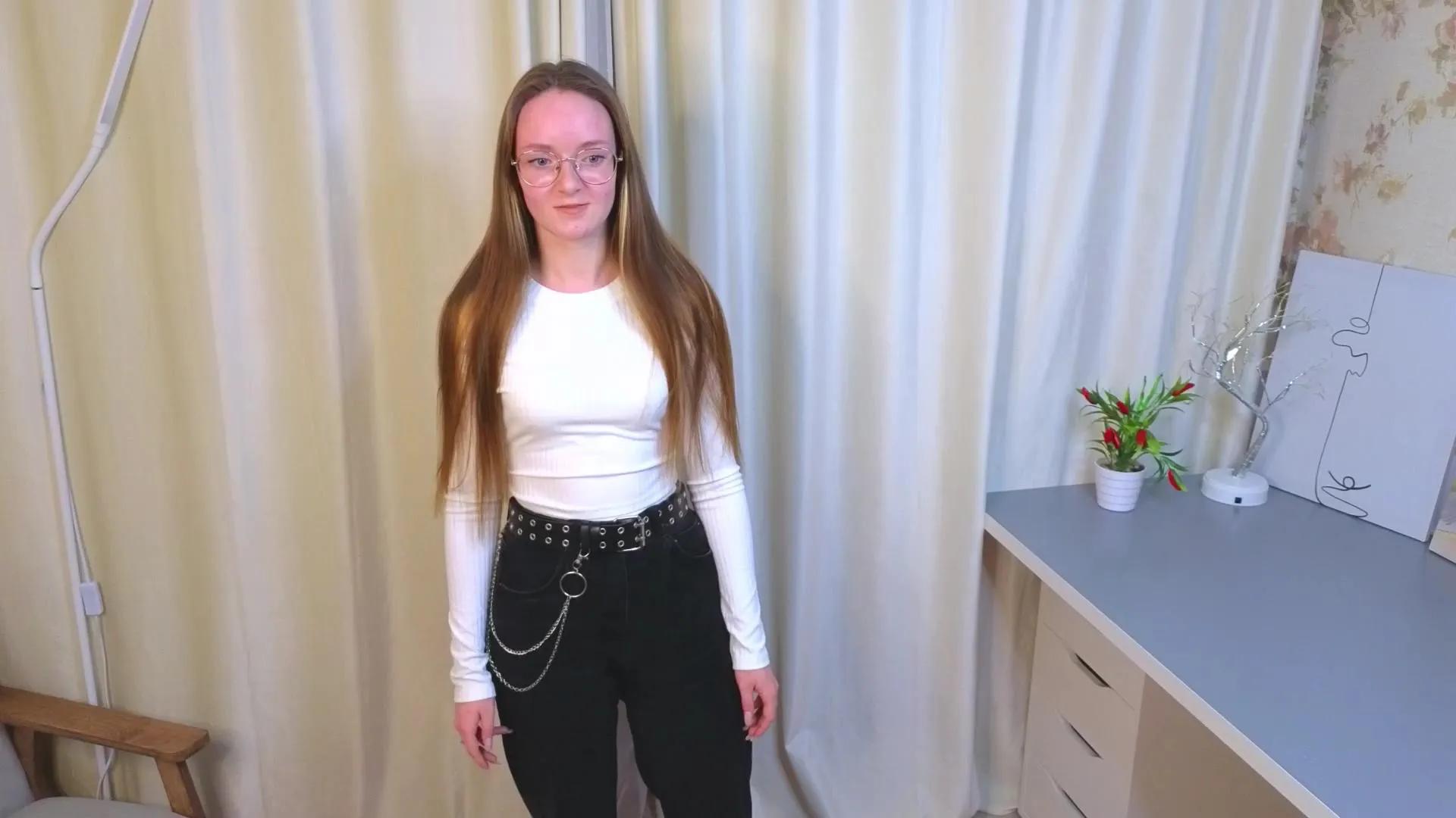 ZellaRistaino from Cam4