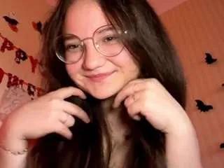 amadakuhnemund from CamSoda