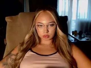 annecaroline from CamSoda