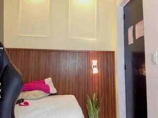 Sweet Clarisklein wants you to fuck her body now clarisklein from CamSoda