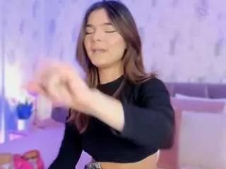 Naked Emyliesander wants you to fuck her body now emyliesander from CamSoda