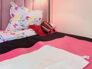 Watch CamSoda's Hallybans hallybans from CamSoda