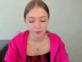 Explore cute model Kathrynn18 kathrynn18 from CamSoda