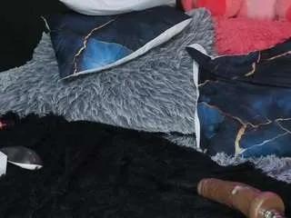 Masturbate to naked camslut Katiehill katiehill from CamSoda