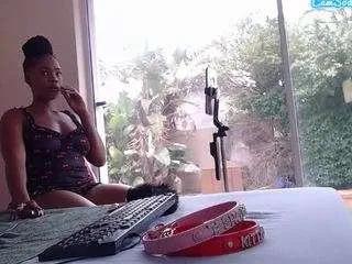 lusciouslipst from CamSoda